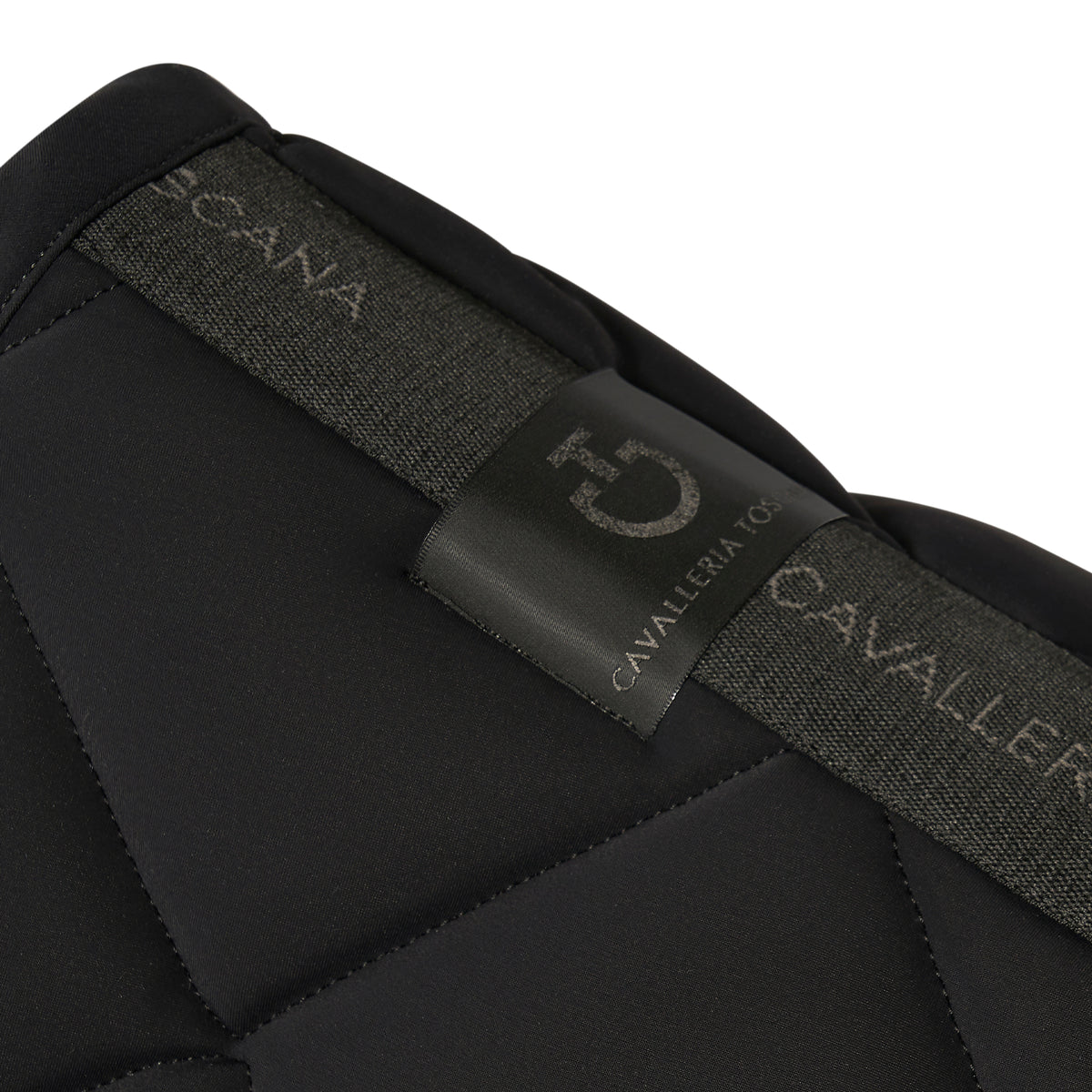 Diamond Quilted Jersey Jumping Saddle