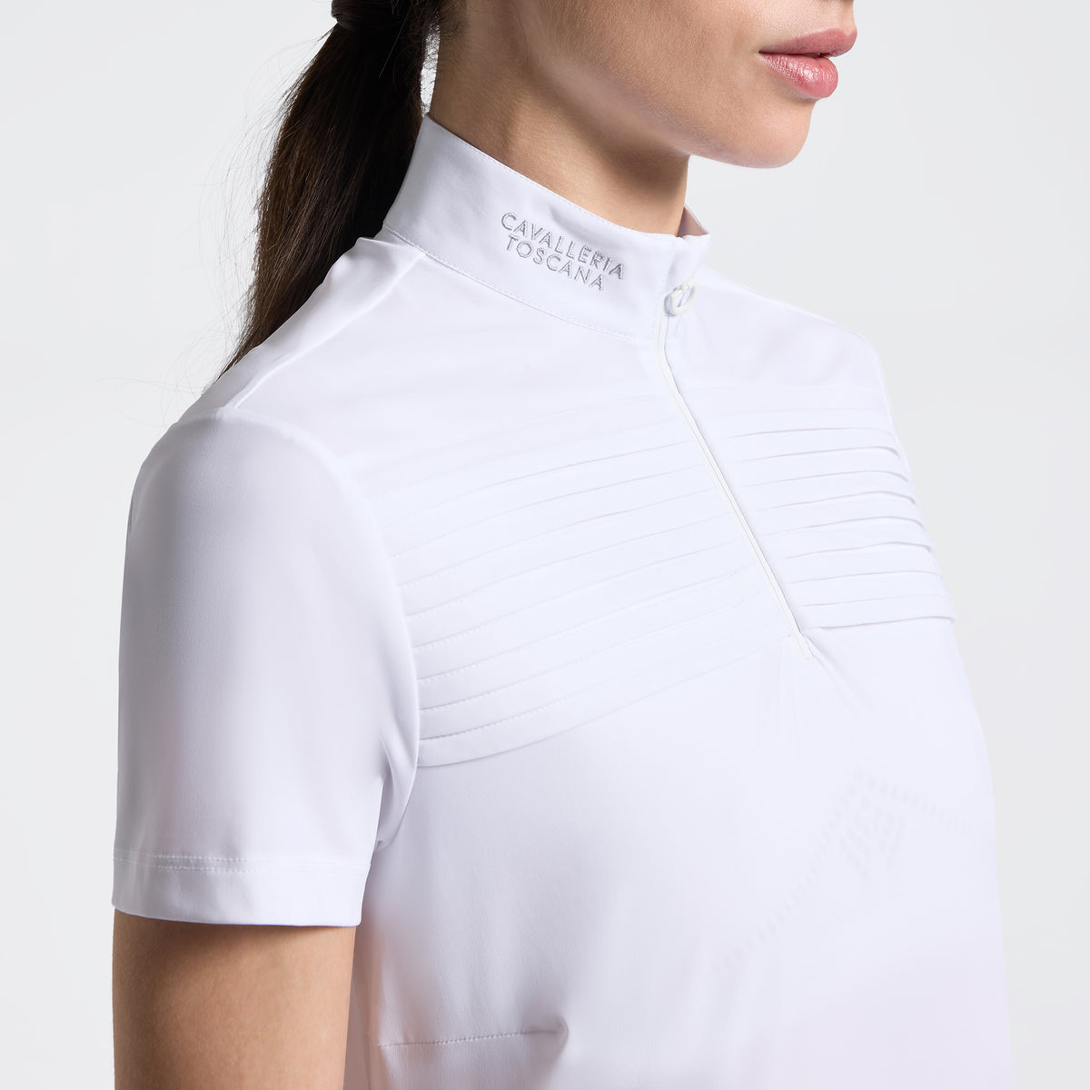 Women’s Short-Sleeve Pleated Insert Competition